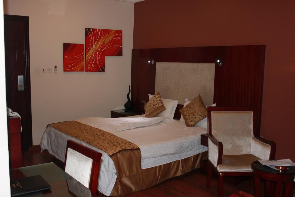 Nuzol Tala Hotell Khafji Exteriör bild