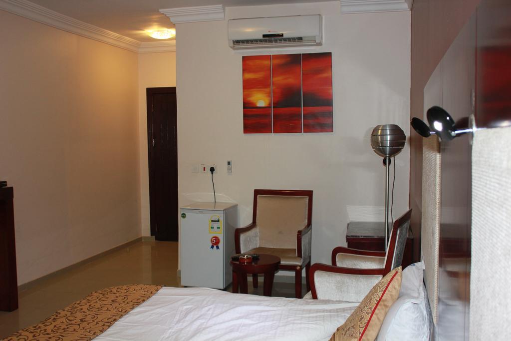 Nuzol Tala Hotell Khafji Exteriör bild