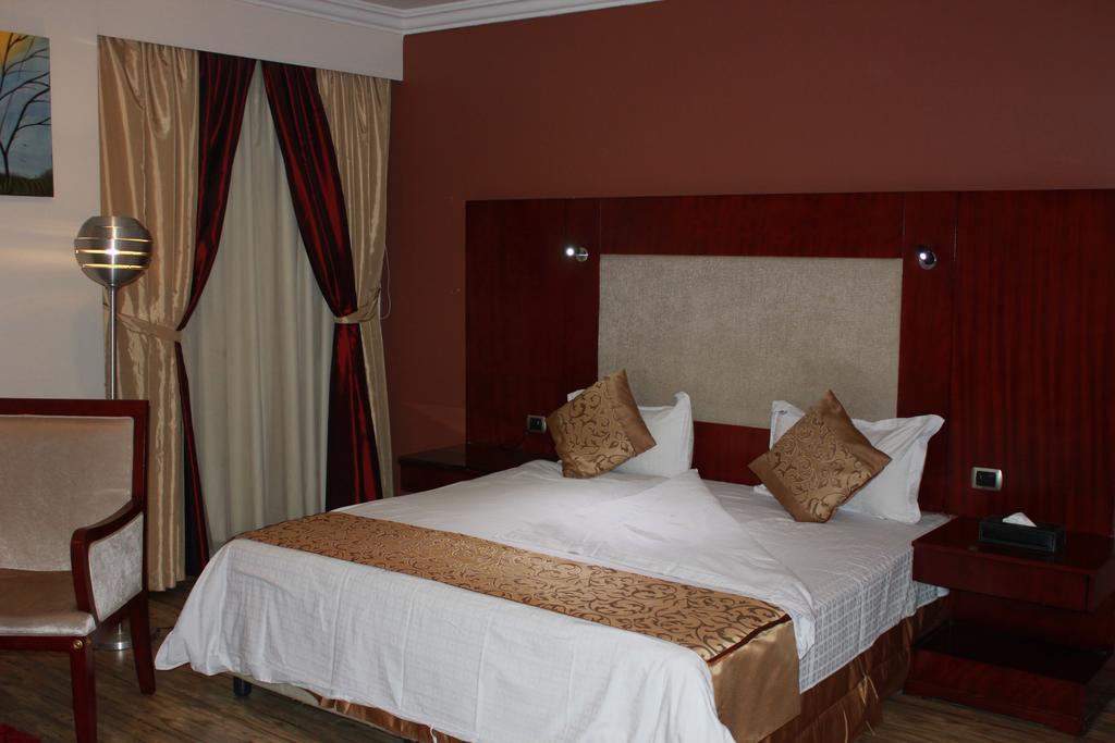 Nuzol Tala Hotell Khafji Exteriör bild