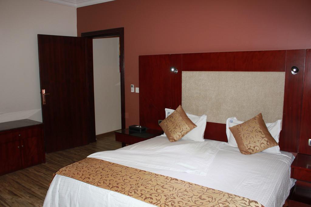 Nuzol Tala Hotell Khafji Exteriör bild
