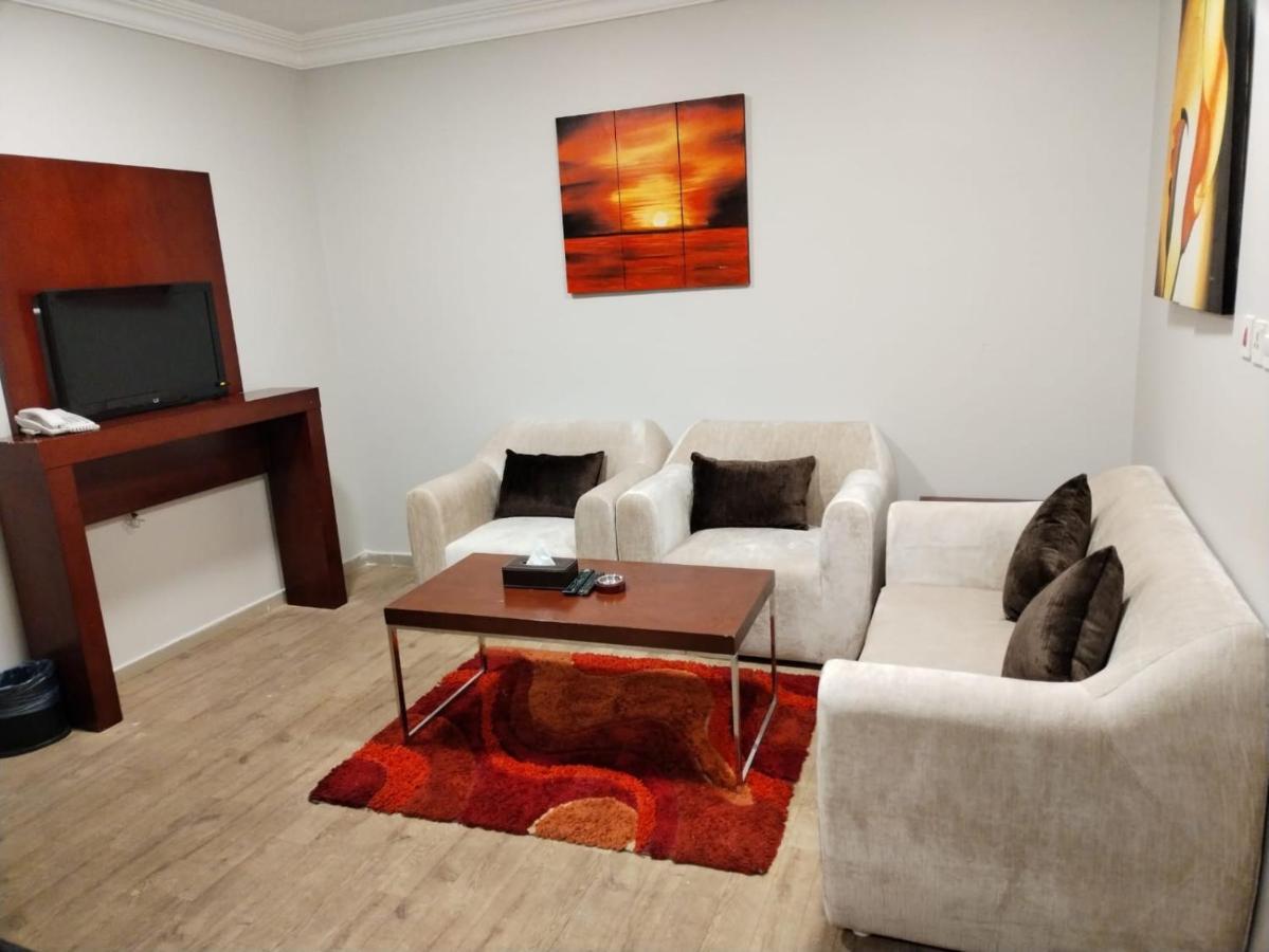 Nuzol Tala Hotell Khafji Exteriör bild