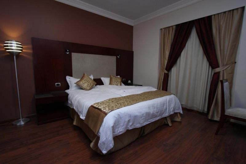Nuzol Tala Hotell Khafji Exteriör bild